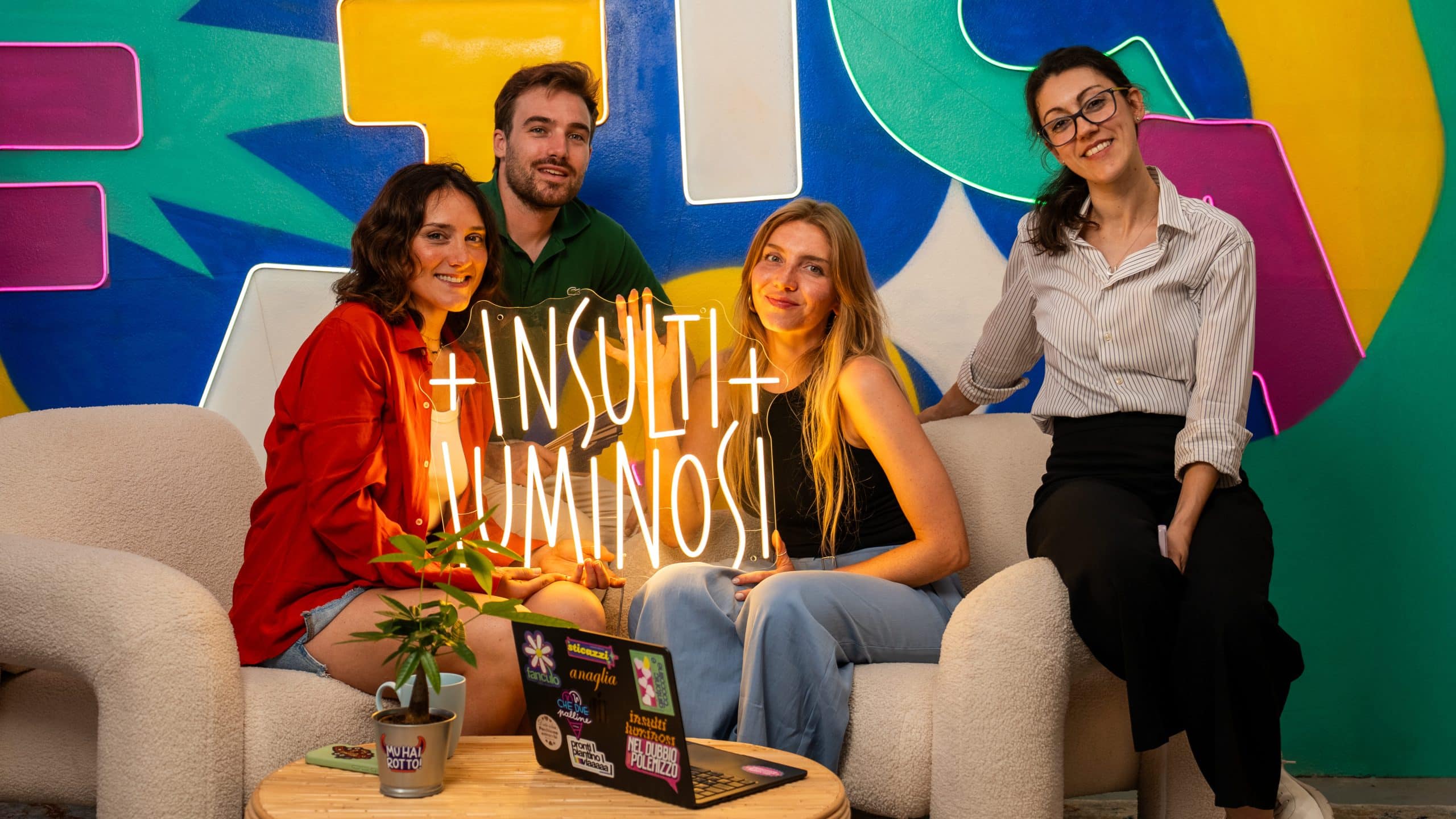 Insulti luminosi team